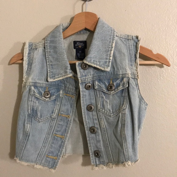 Jackets & Blazers - Denim vest crop